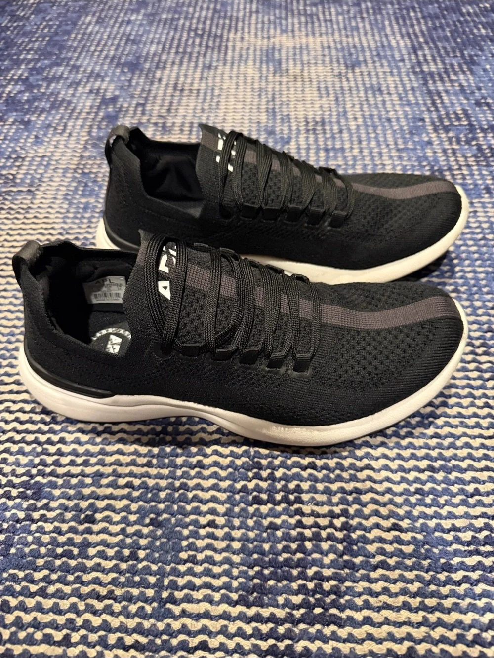 APL breathable knit